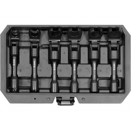 WRENCH WITH FLEXIBLE DESIGN